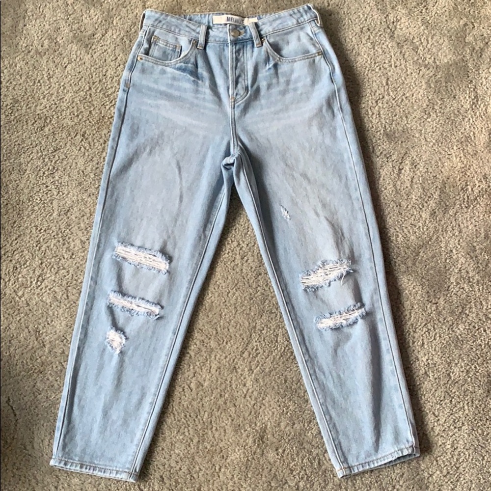Brandy Melville Cropped Mom Jeans!